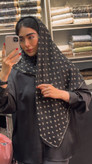 روسری نخی طرح دار ریچموند قواره 120 بسیار نرم و لطیف